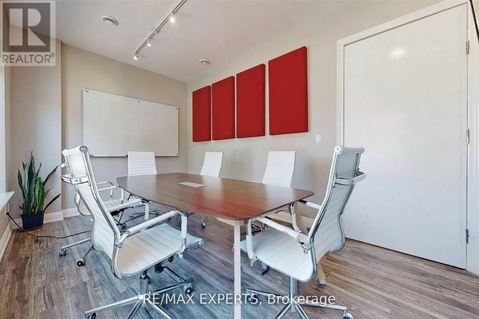 18 (1ST & 2ND FLOOR) - 30 WERTHEIM COURT