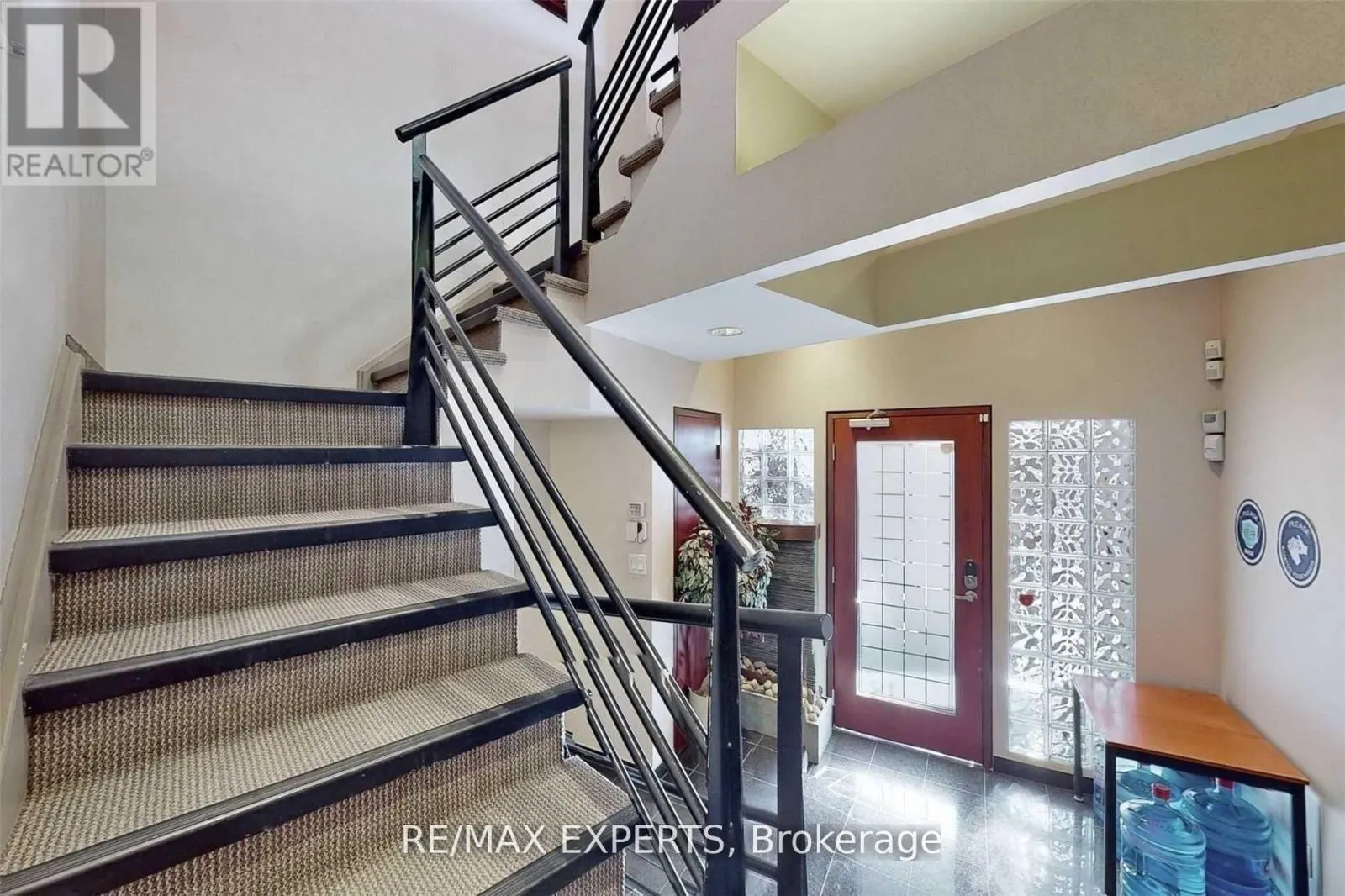 18 (1ST & 2ND FLOOR) - 30 WERTHEIM COURT
