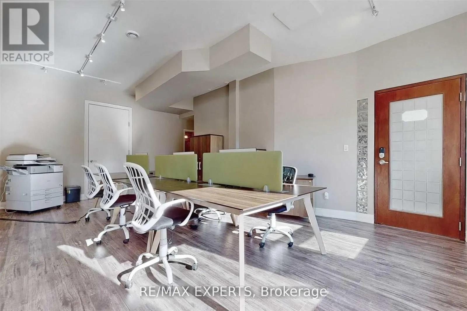 18 (1ST FLOOR) - 30 WERTHEIM COURT