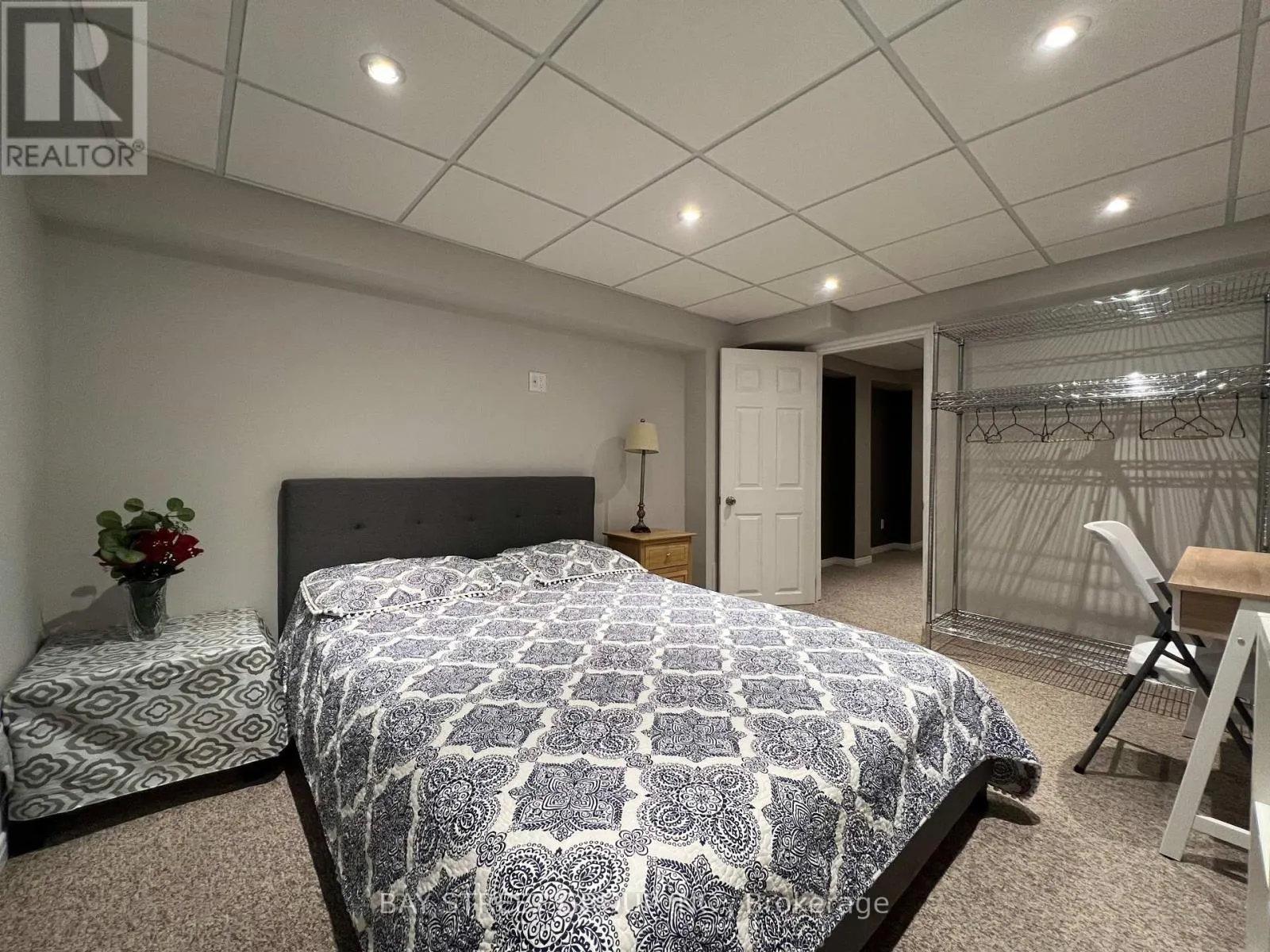 BSMT - 52 LORING CRES