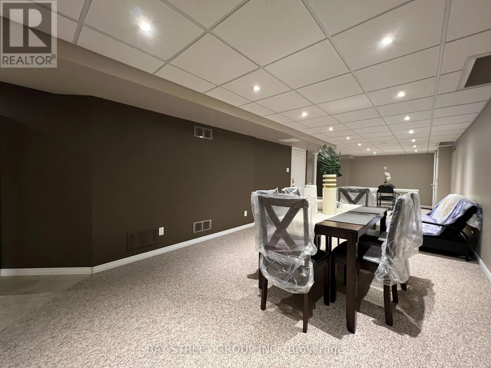 BSMT - 52 LORING CRES