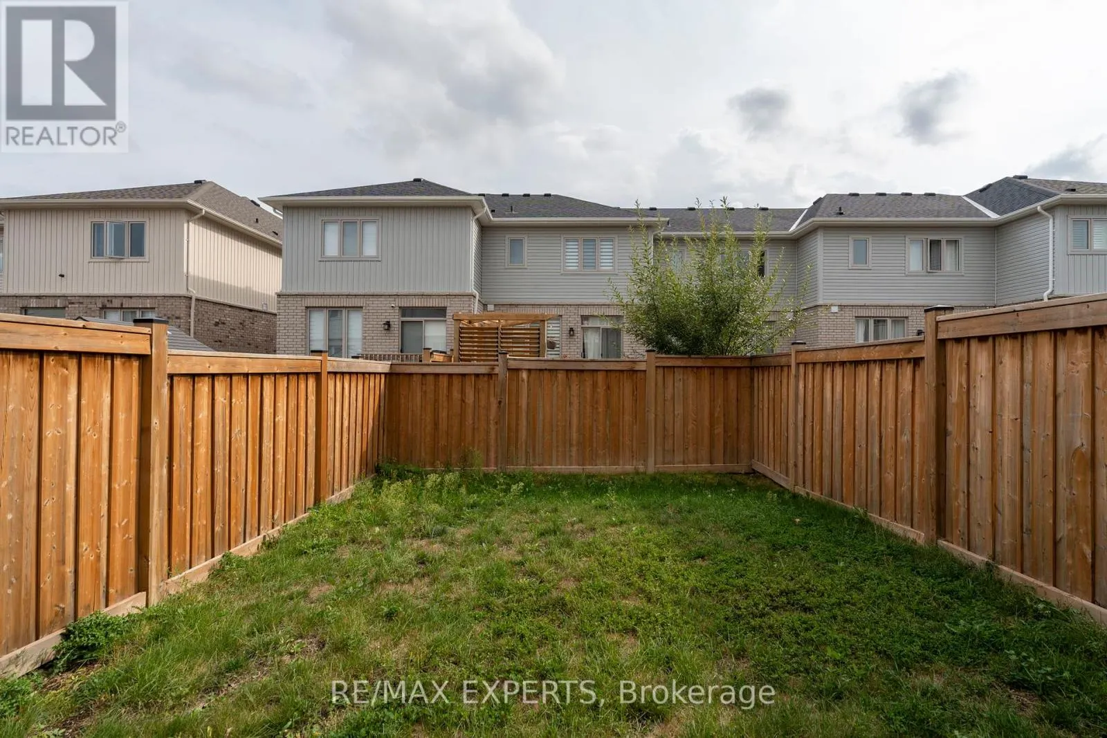 78 CLIFFORD CRESCENT