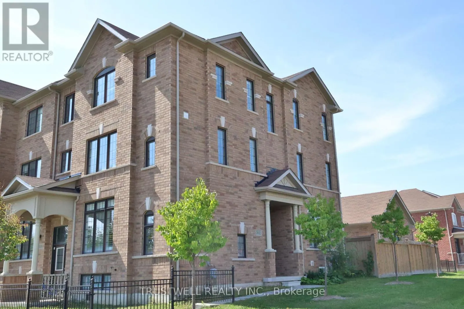 2032 DONALD COUSENS PARKWAY