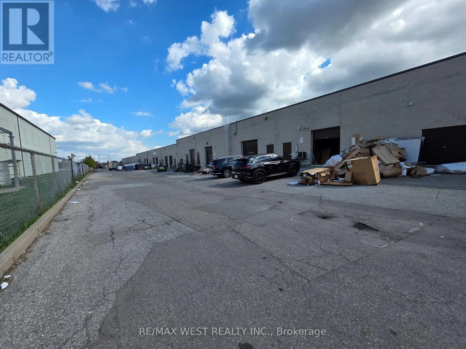 11 - 2104 HWY 7 ROAD