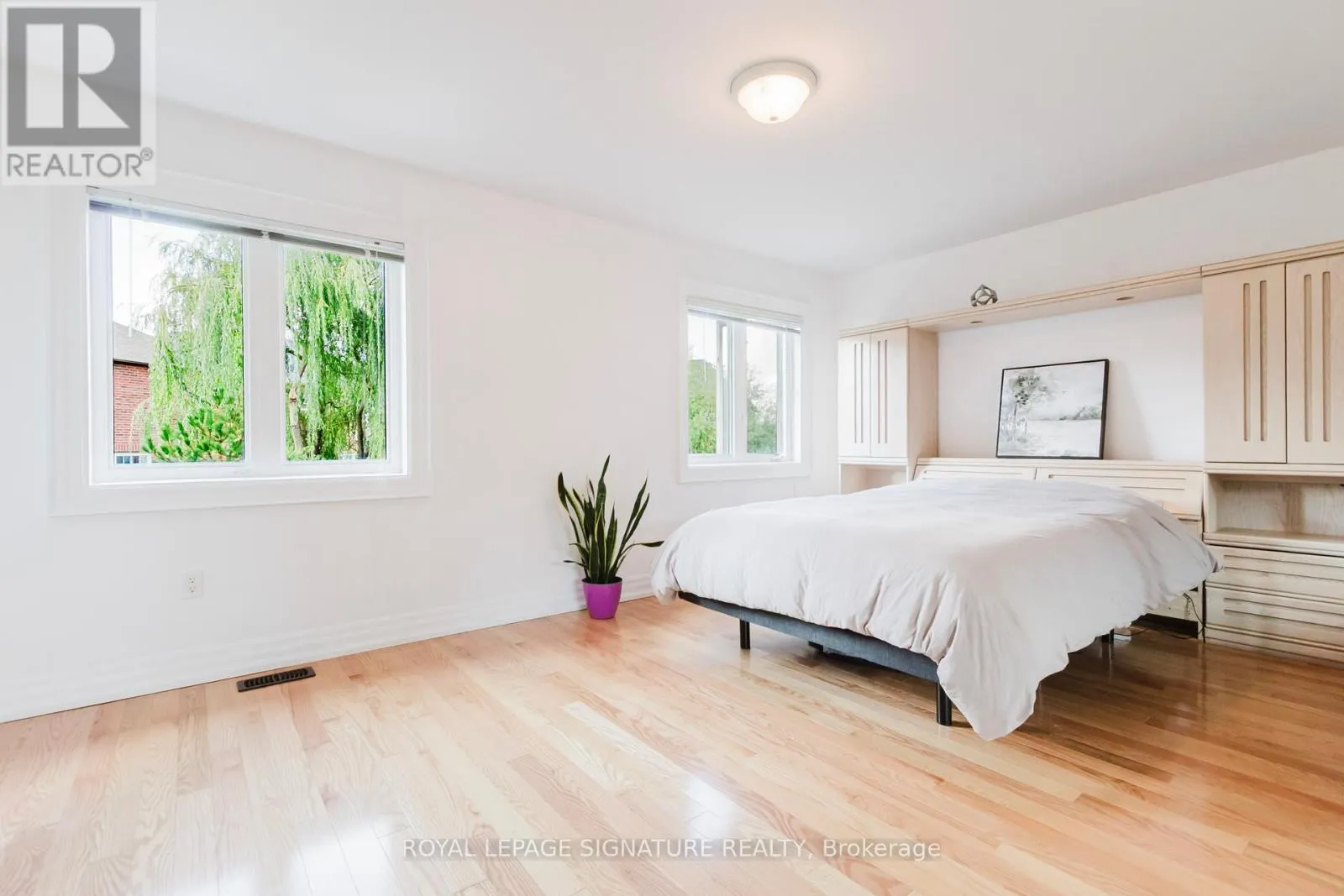 49 CARNOUSTIE CRESCENT