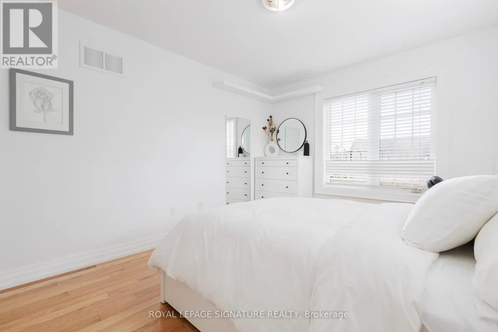 49 CARNOUSTIE CRESCENT