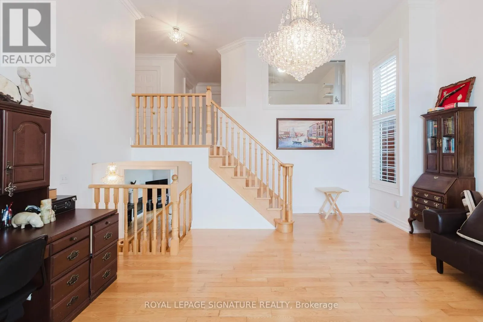 49 CARNOUSTIE CRESCENT