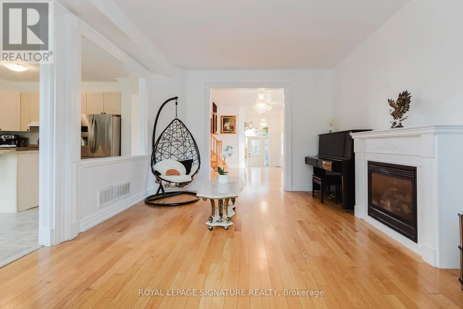 49 CARNOUSTIE CRESCENT