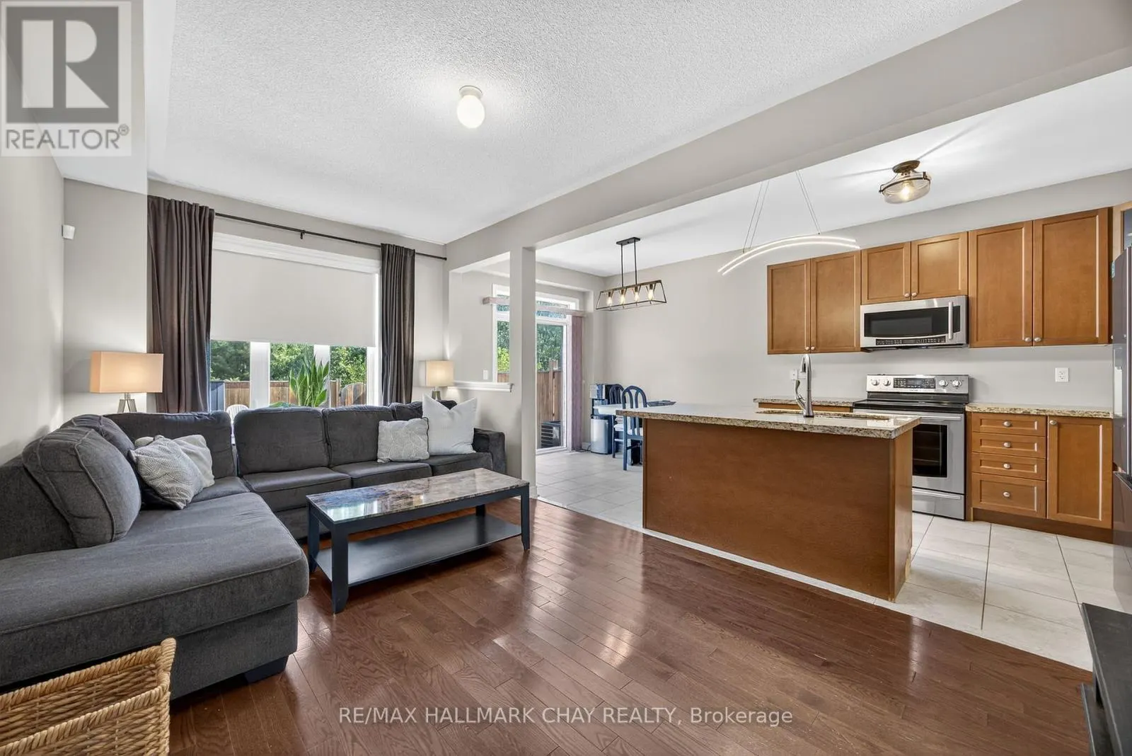 115 COLLIER CRESCENT
