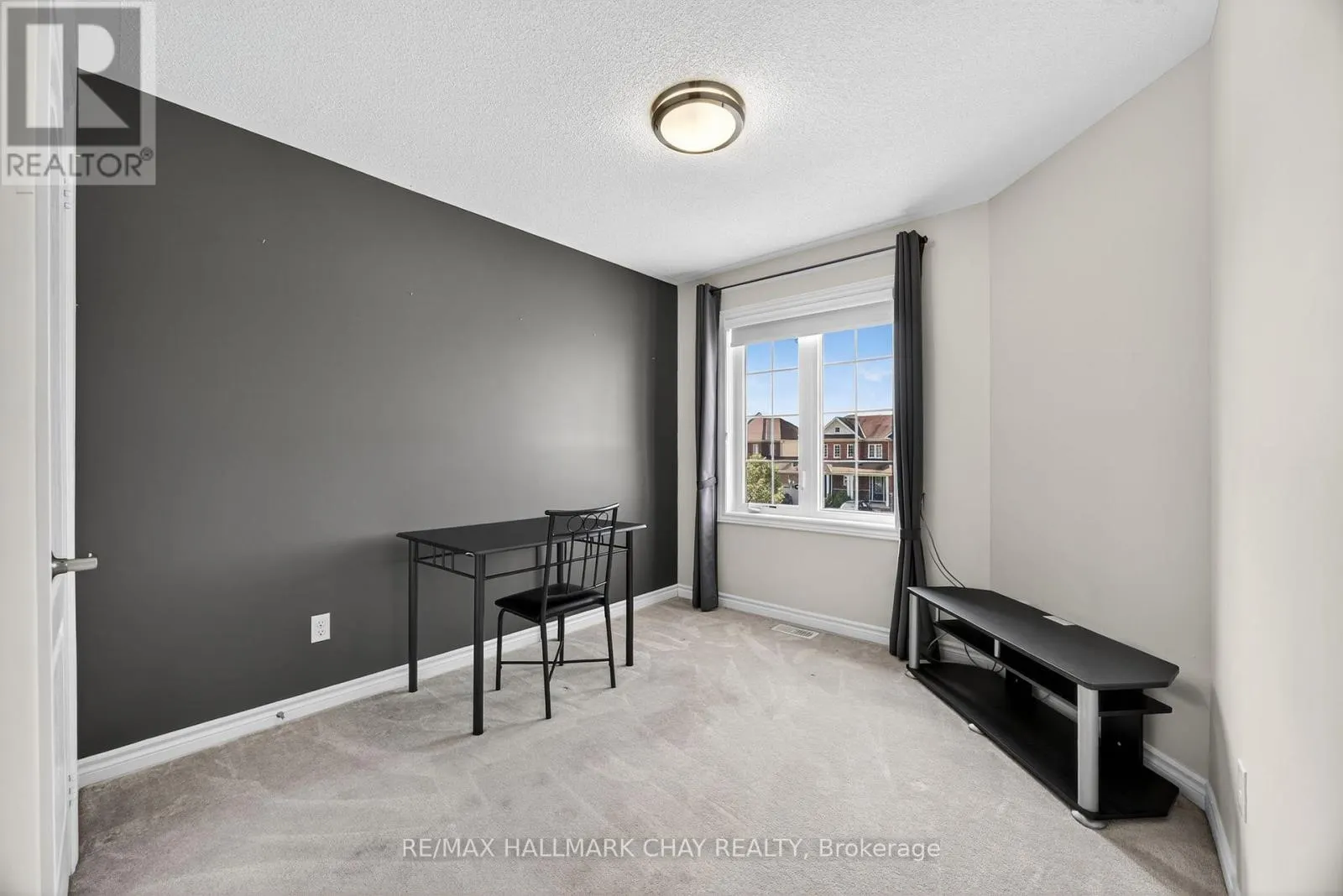 115 COLLIER CRESCENT