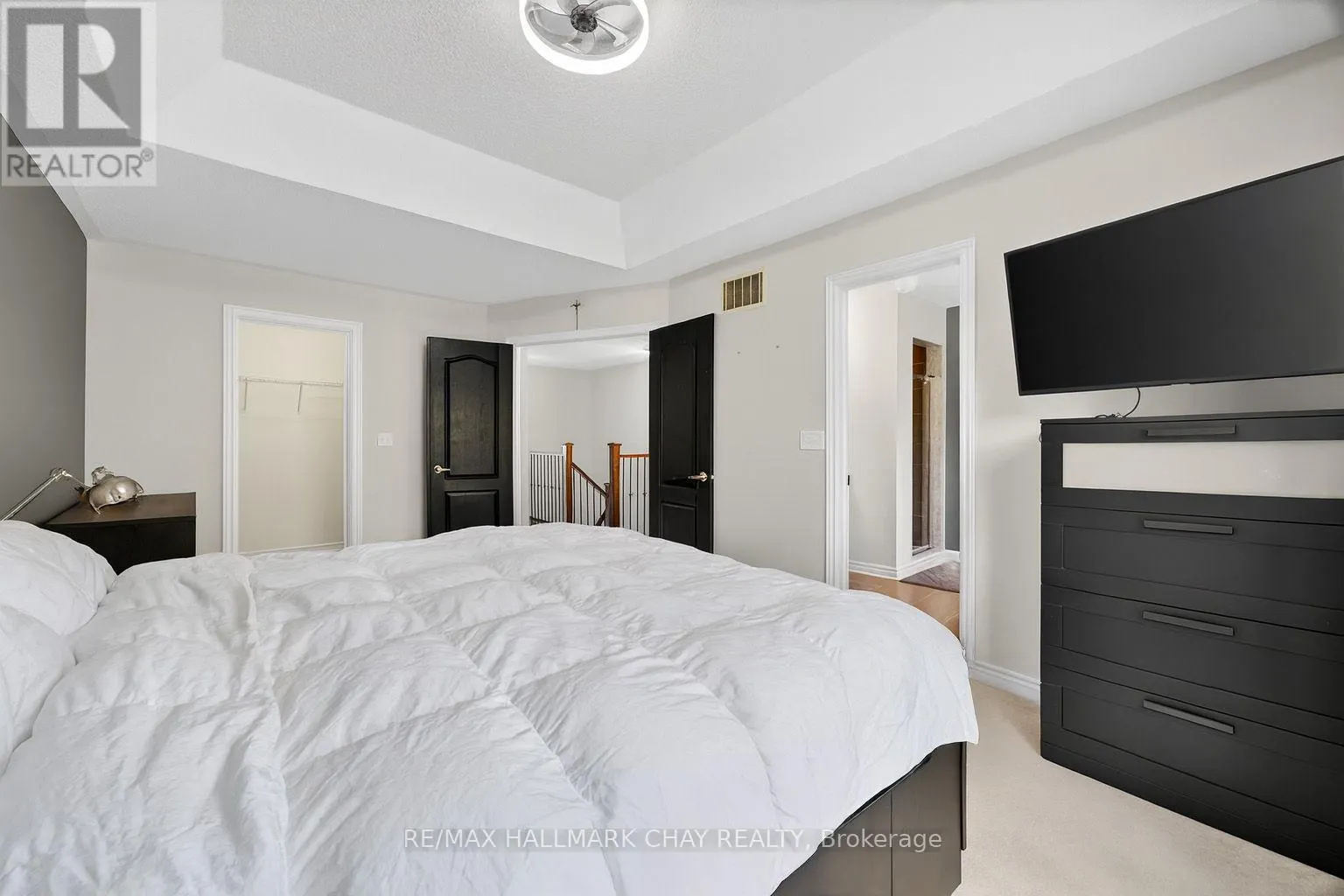 115 COLLIER CRESCENT