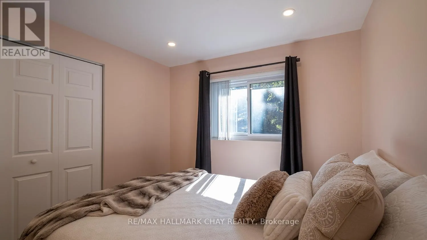 151 ORCHARD HEIGHTS BOULEVARD