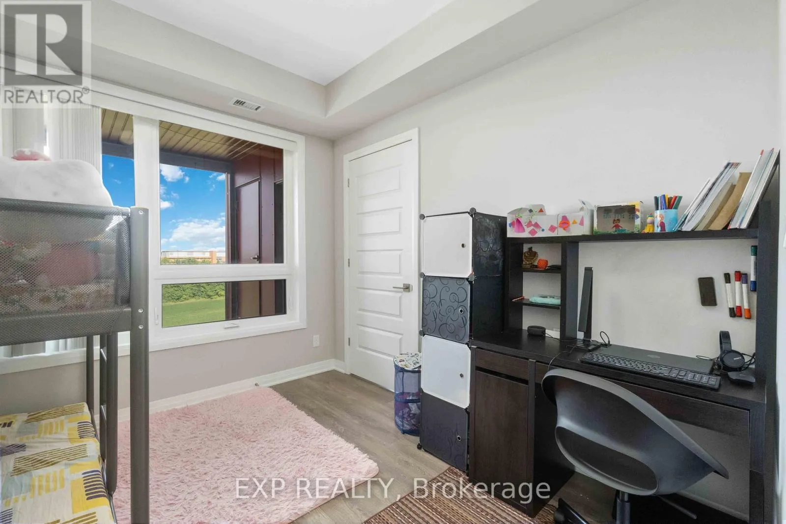 610 - 58 ADAM SELLERS STREET