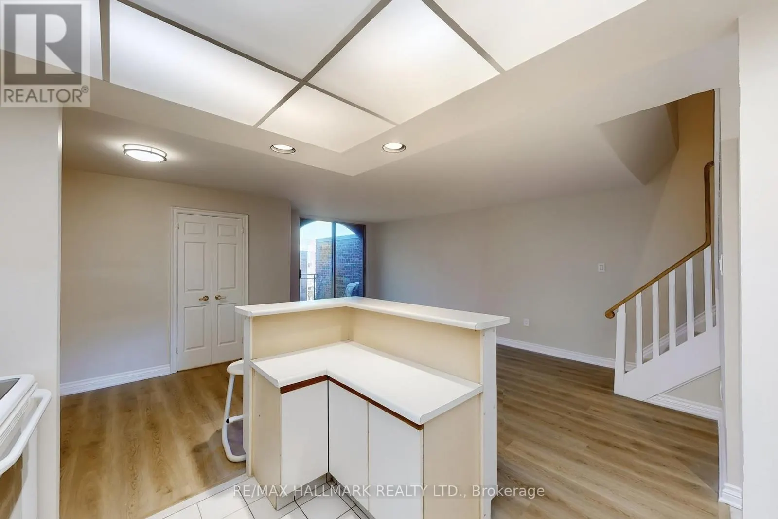 316 - 16 ELGIN STREET