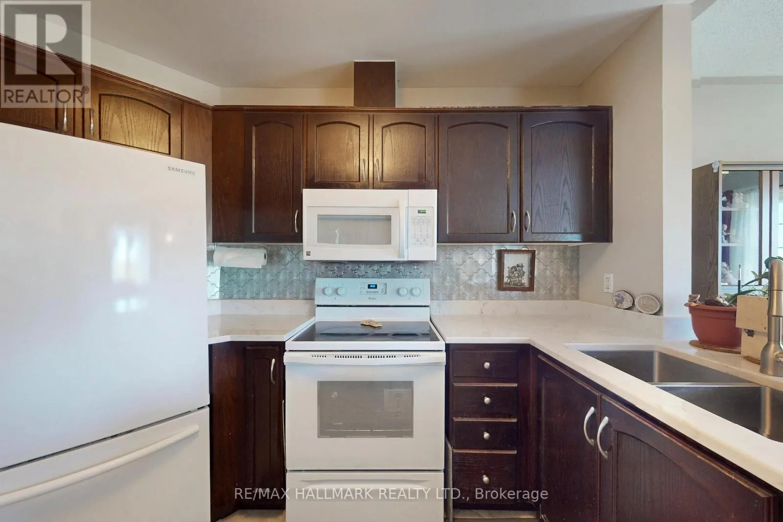 112 SIMCOE ROAD