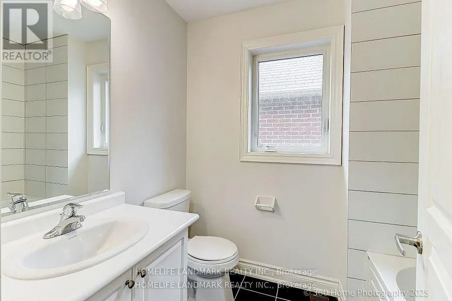 16 BEECHBOROUGH CRESCENT
