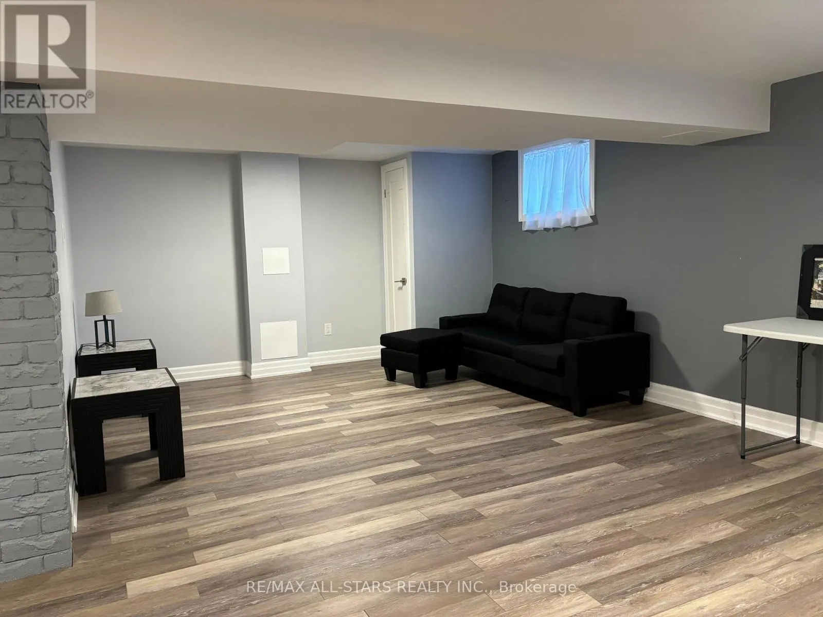 220 PLEASANT BOULEVARD