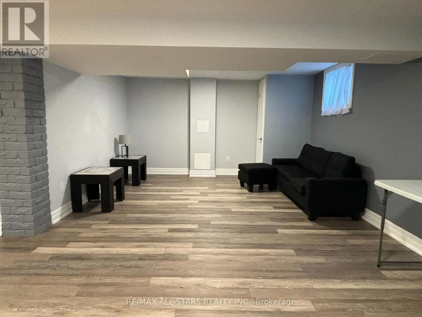 220 PLEASANT BOULEVARD