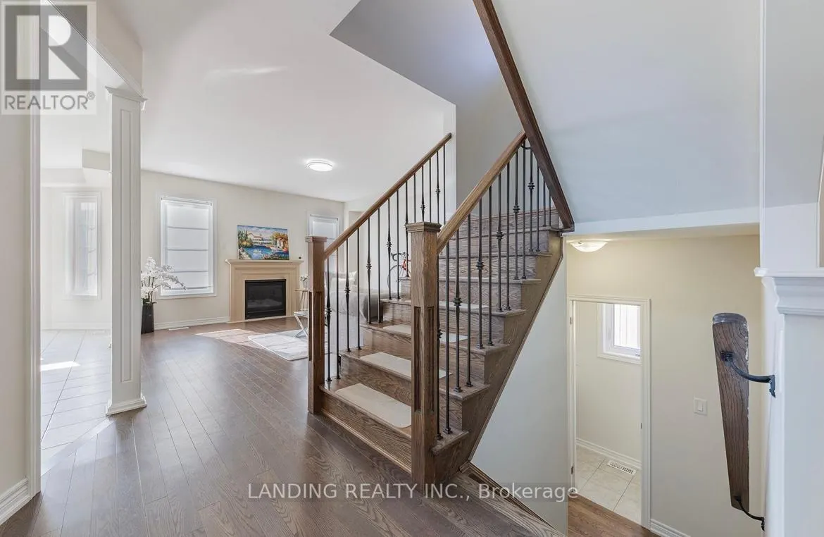 39 BOLSBY COURT