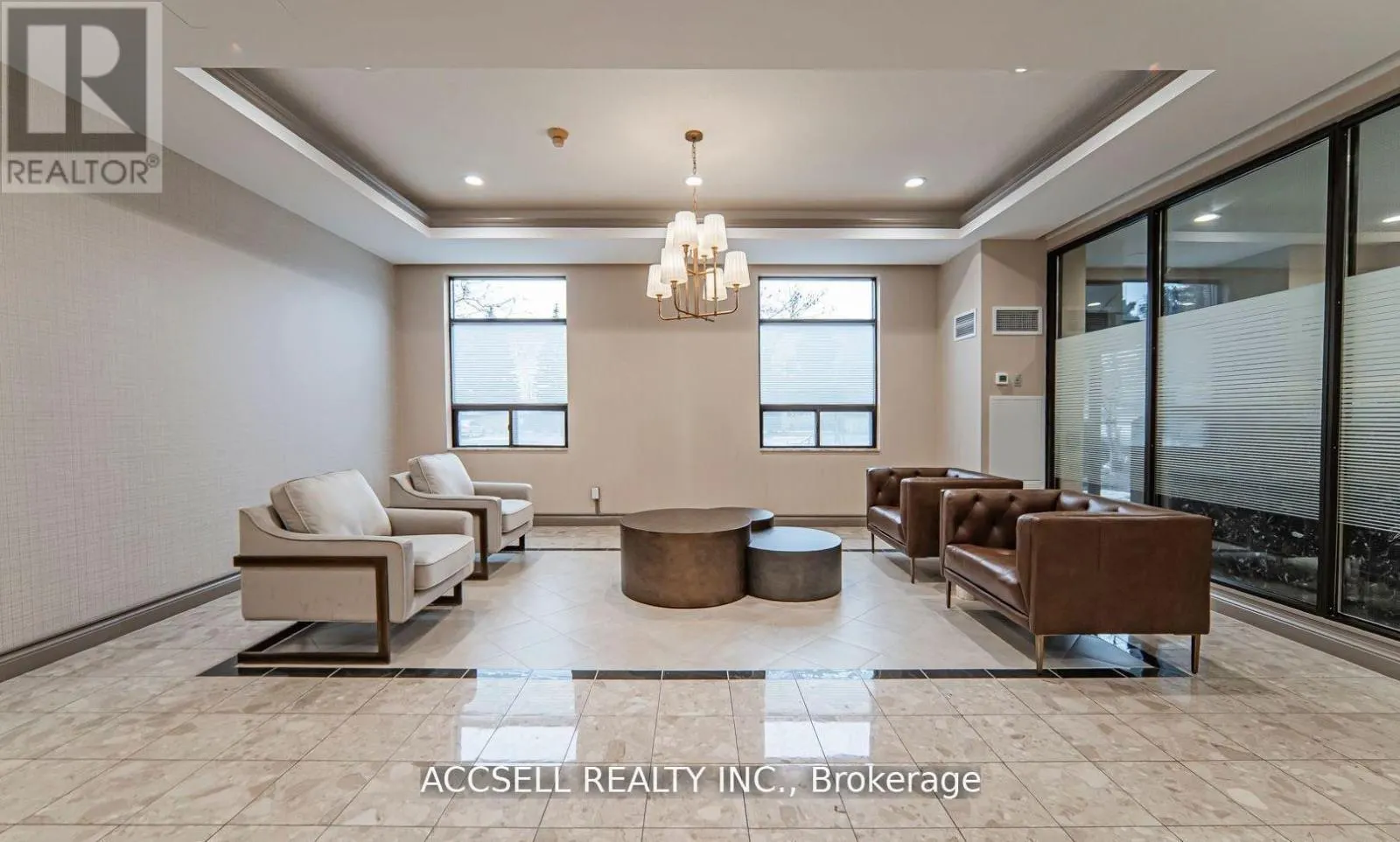412 - 2 RAYMERVILLE DRIVE