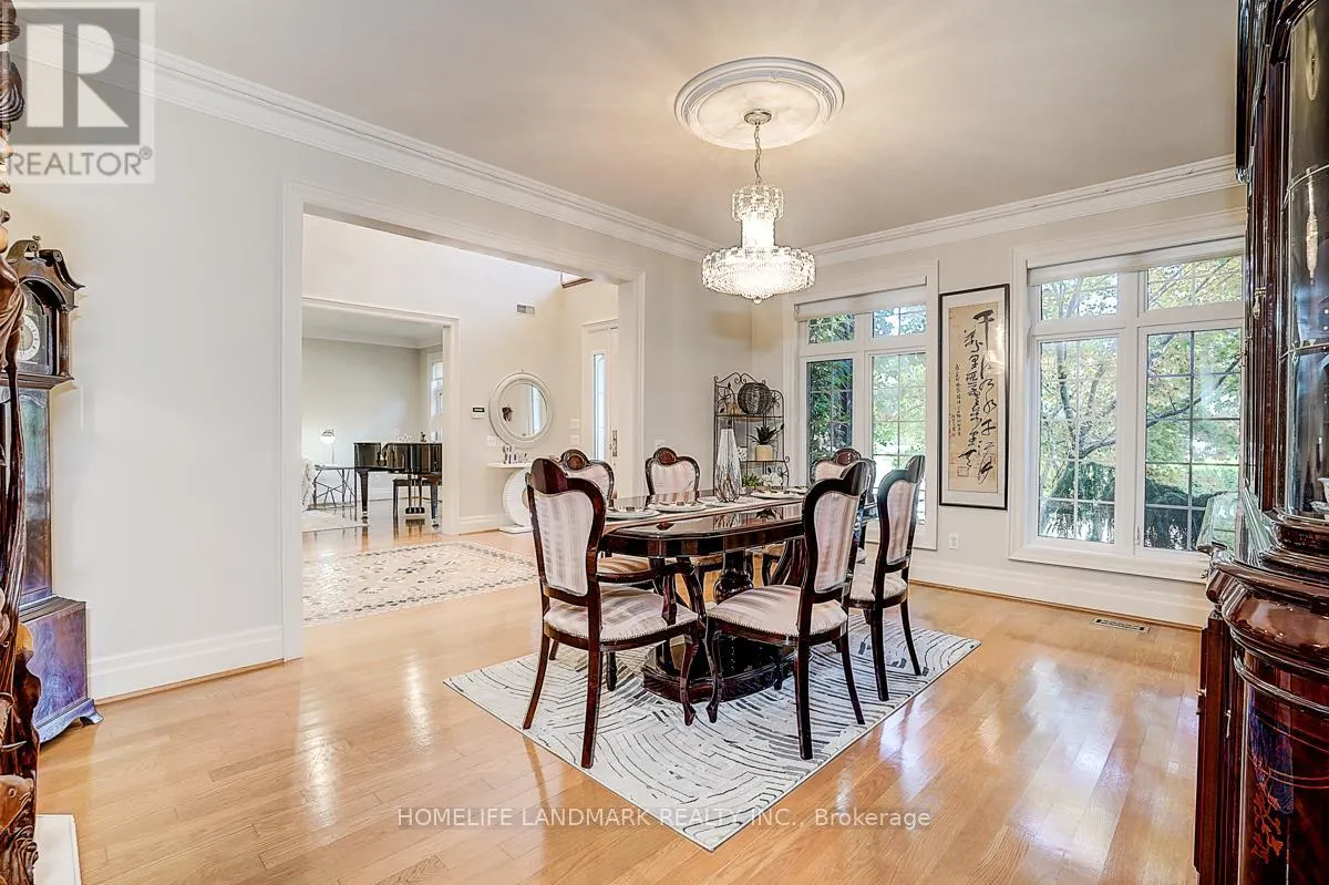 86 MUZICH PLACE