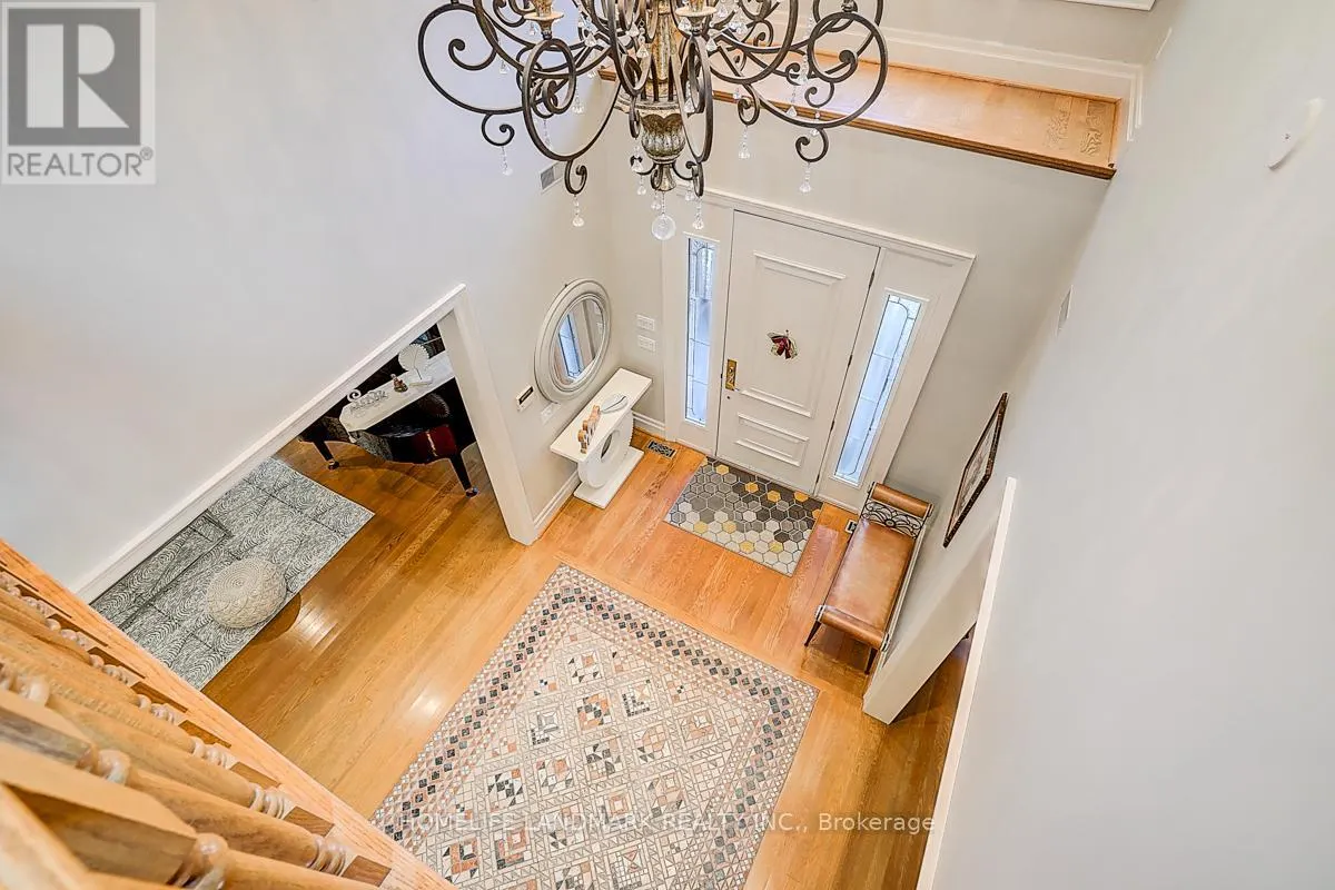 86 MUZICH PLACE