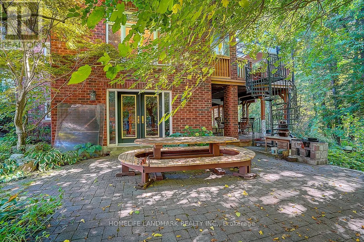 86 MUZICH PLACE