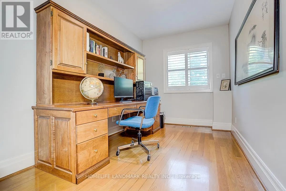 86 MUZICH PLACE