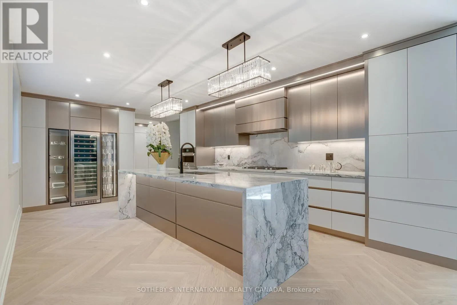 85 COWAN DRIVE