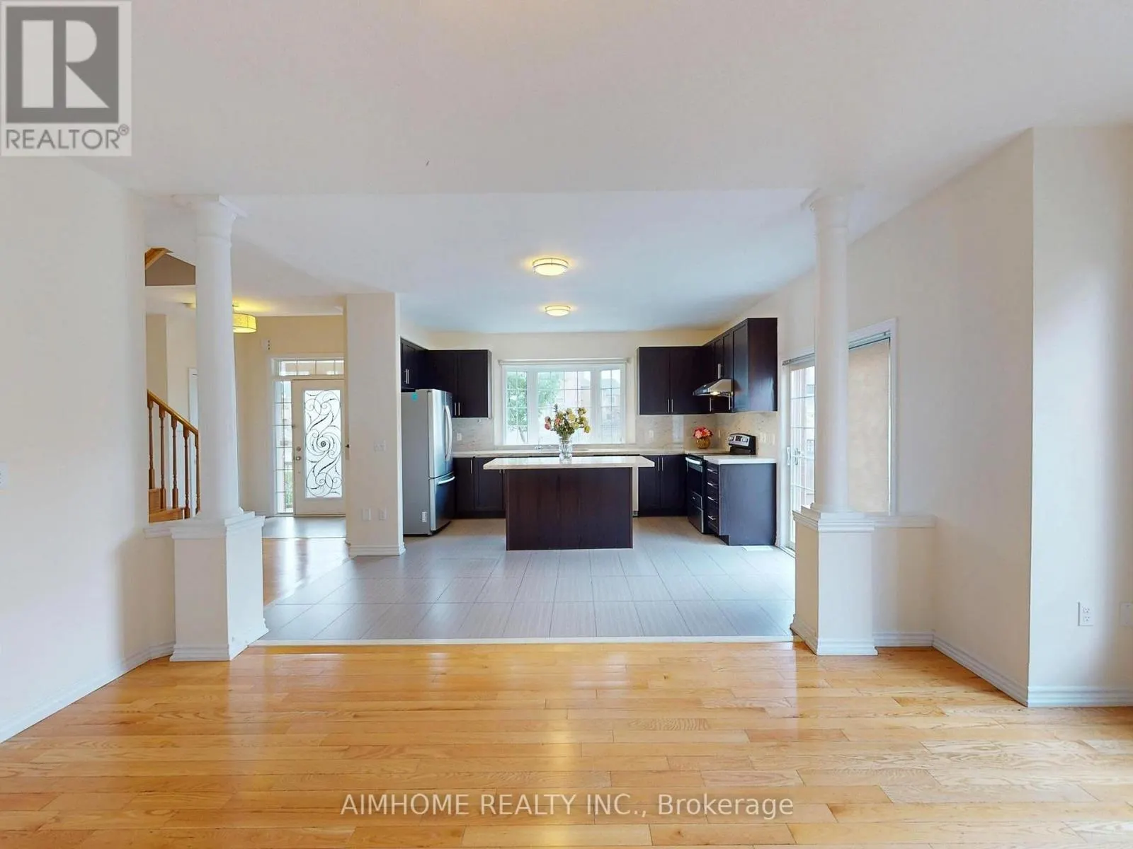 103 EVERSHOT CRESCENT