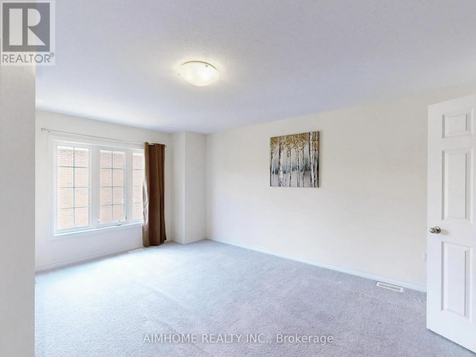 103 EVERSHOT CRESCENT
