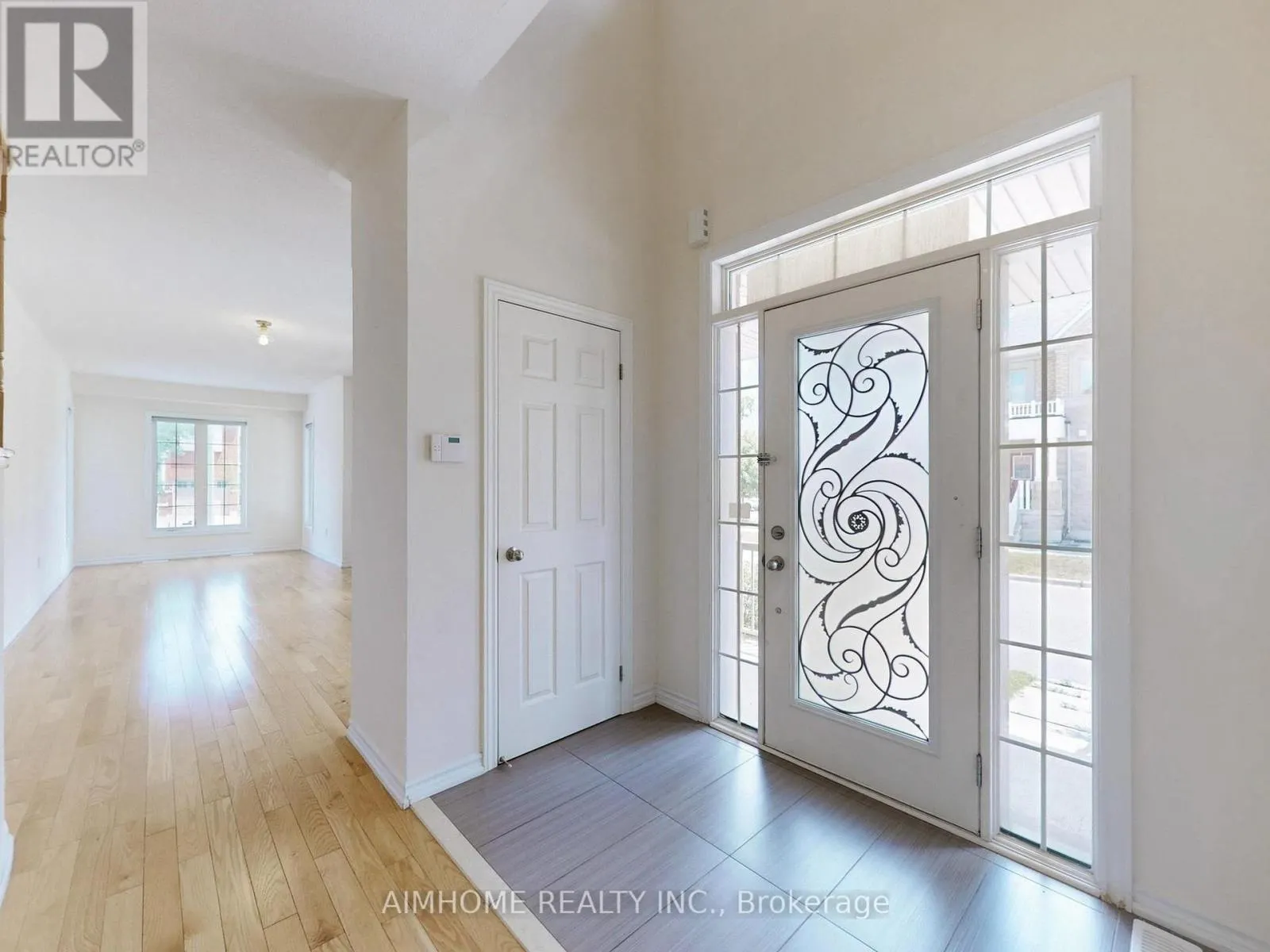 103 EVERSHOT CRESCENT