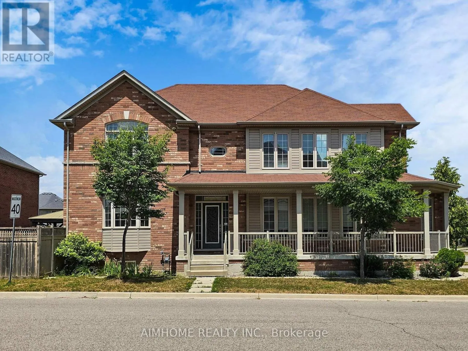 103 EVERSHOT CRESCENT