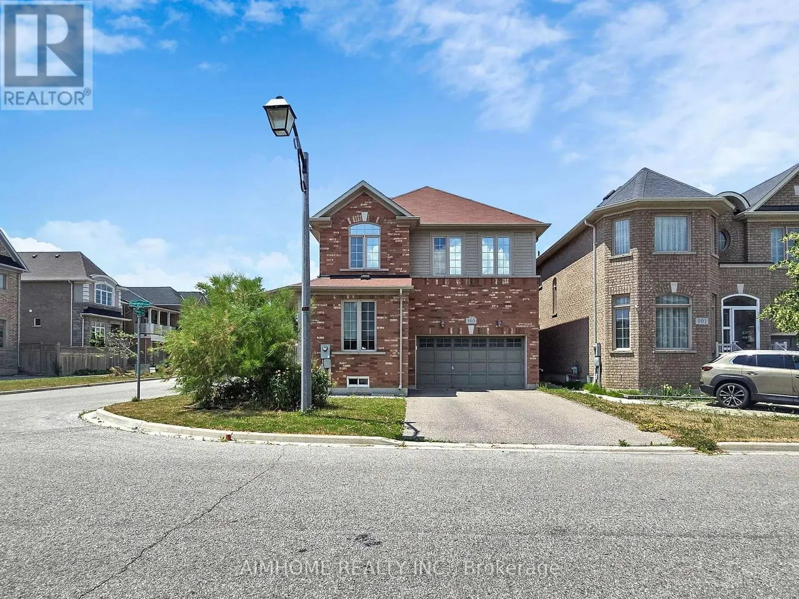 103 EVERSHOT CRESCENT