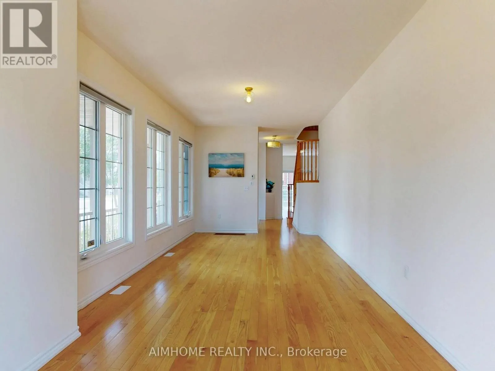 103 EVERSHOT CRESCENT