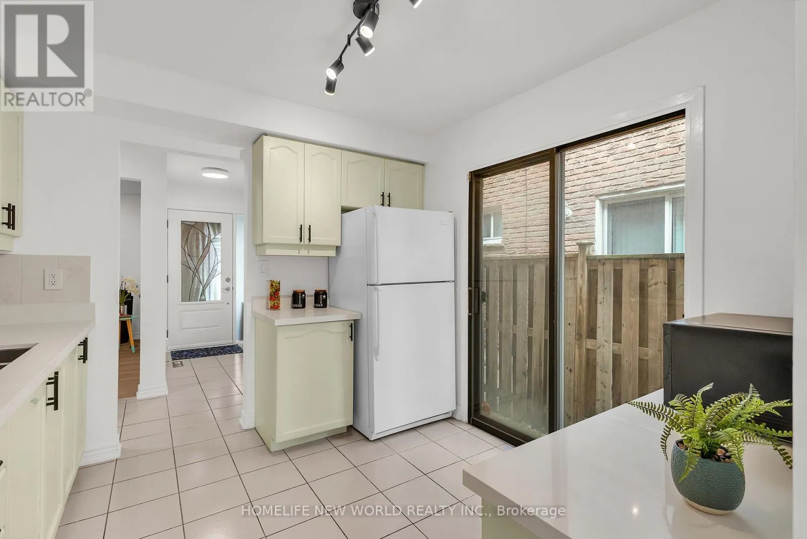 23 AVALON ROAD