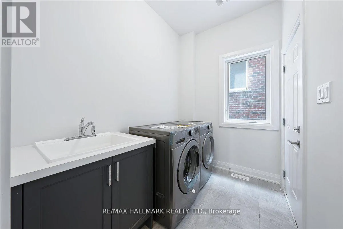 15 AIDA PLACE N
