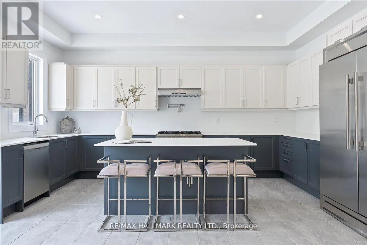 15 AIDA PLACE N
