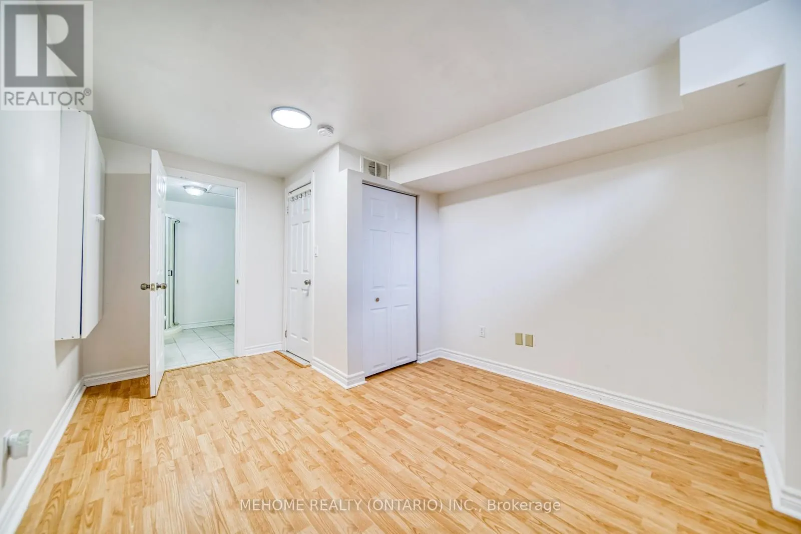 55 D'AMATO CRESCENT