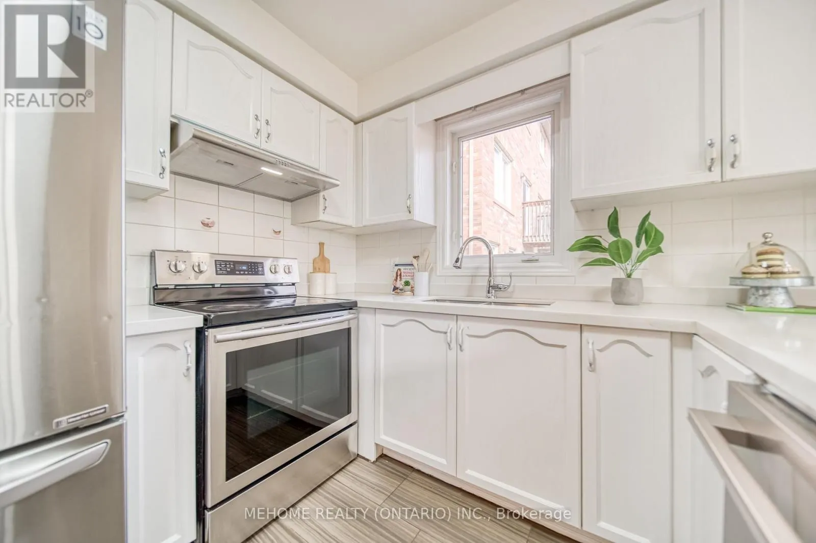 55 D'AMATO CRESCENT