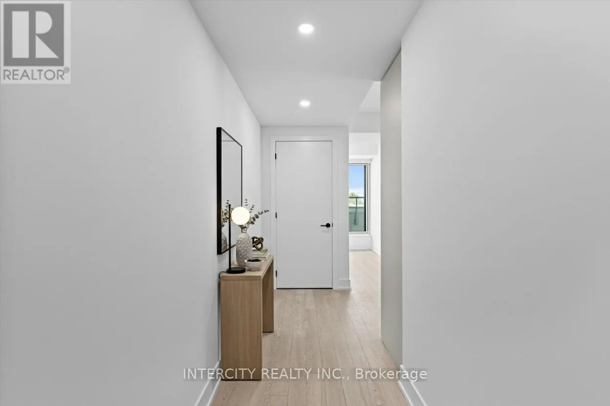 349 - 2075 KING ROAD