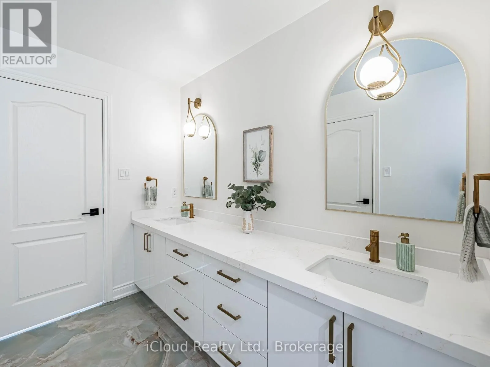 207 RUTHERFORD ROAD