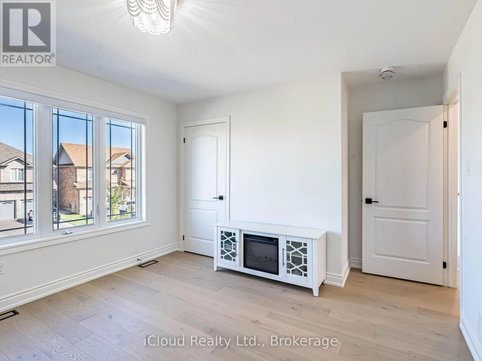 207 RUTHERFORD ROAD