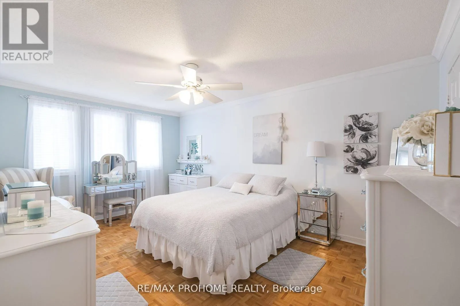 42 FOUNDRY CRESCENT