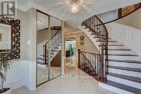 88 WINDERMERE CRESCENT