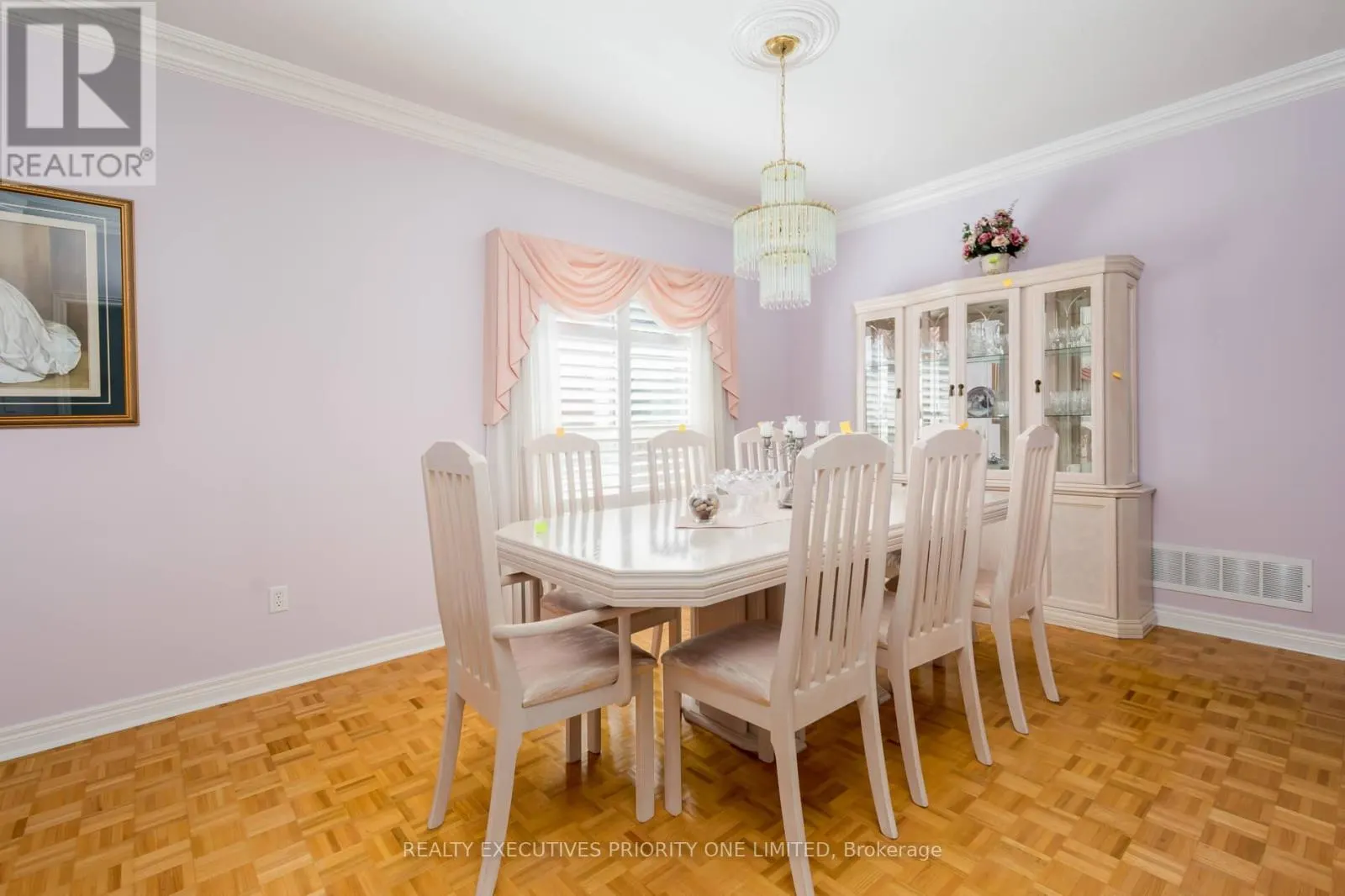 64 BRASSWINDS COURT