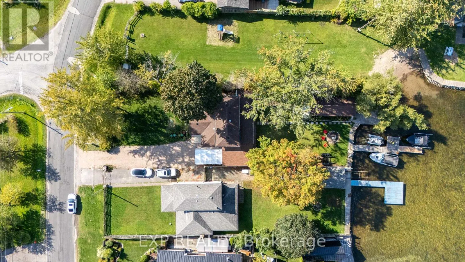 24 LAKESHORE ROAD