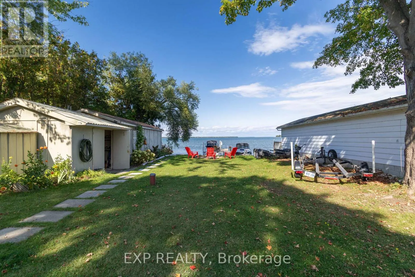 24 LAKESHORE ROAD