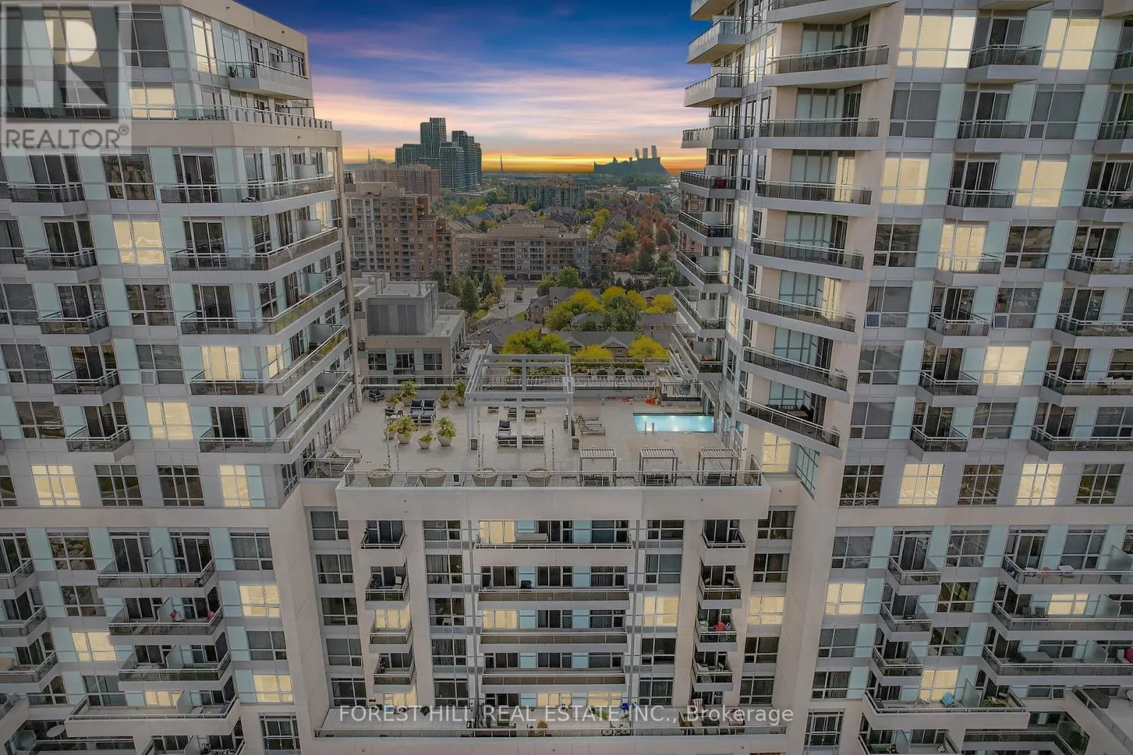 1603 - 9205 YONGE STREET