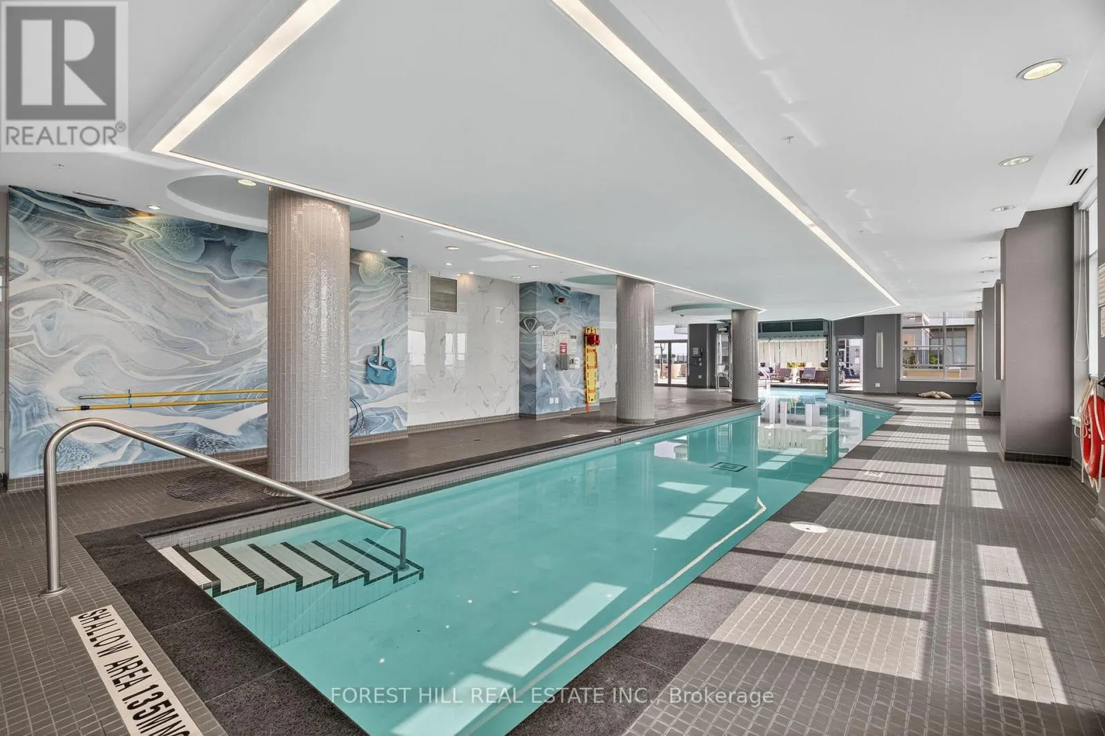 1603 - 9205 YONGE STREET